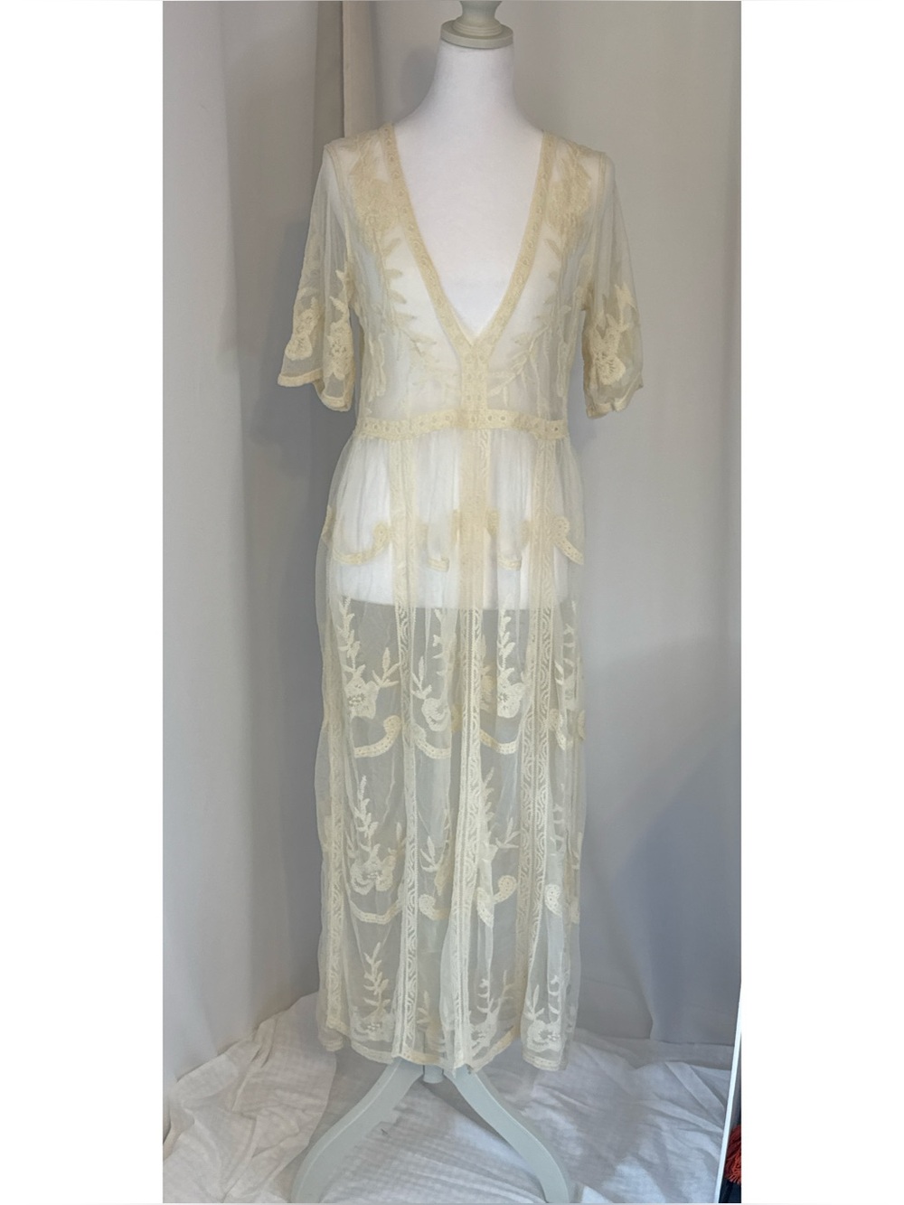 Woven Heart Ivory Embroidered Lace Mesh Boho Maxi Dress Duster